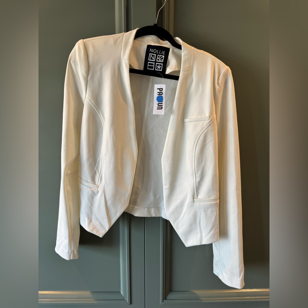 NWT Nollie Women's Cream Blazer